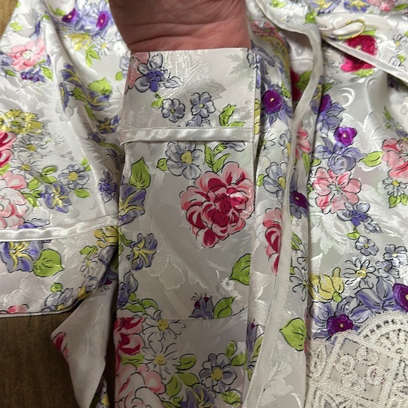 Victoria’s Secret great shape vintage gold label nighty robe matching set - Picture 8 of 15